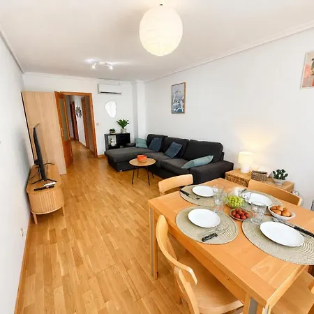 Playa Del Postiguet Y Centro 2 By Turihome