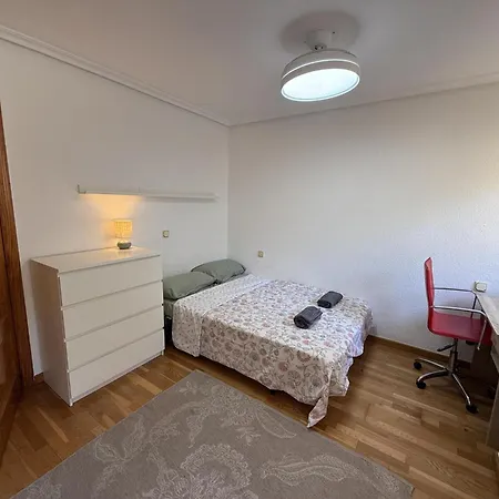 Playa Del Postiguet Y Centro 2 By Turihome Apartman